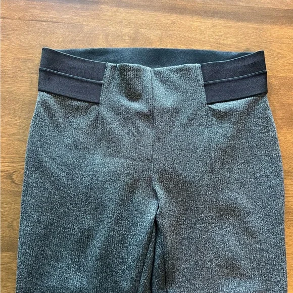 Ann Taylor - elastic waist pull on leggings with gold zipper at ankle - MP - Picture 2 of 9